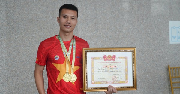 Đỗ Quốc Luật nối dài kỷ lục 11 lần vô địch Tiền Phong Marathon, hạnh phúc với sự kế thừa từ đàn em