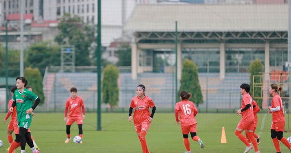 Huỳnh Như: 'Các cầu thủ trẻ đang bắt nhịp nhanh với đội tuyển'