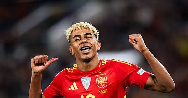 Lamine Yamal gửi thông điệp mạnh mẽ tới Quả bóng Vàng sau đại chiến Pháp vs Tây Ban Nha