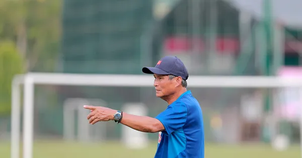 Thanh Nhã chia tay đội tuyển, HLV Mai Đức Chung: 'Đội tuyển nữ Việt Nam cần nhiều cầu thủ Việt kiều'