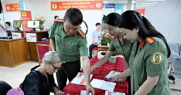 50 ngày cao điểm cấp tài khoản định danh điện tử mức độ 2 cho người nước ngoài cư trú tại Việt Nam