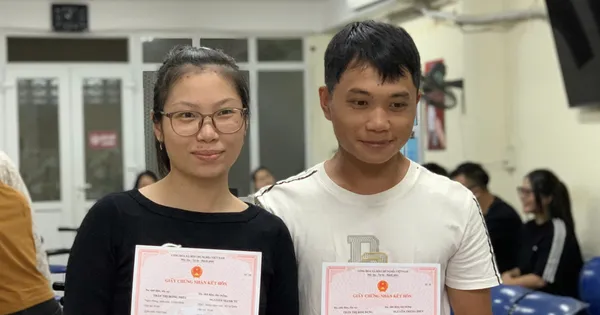 Ninh Bình mới: Nhiều cặp đôi chọn ngày 'hợp nhất' để kết duyên