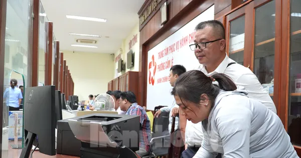 Cận cảnh những giờ phút hoạt động cuối cùng của cấp quận tại Đà Nẵng
