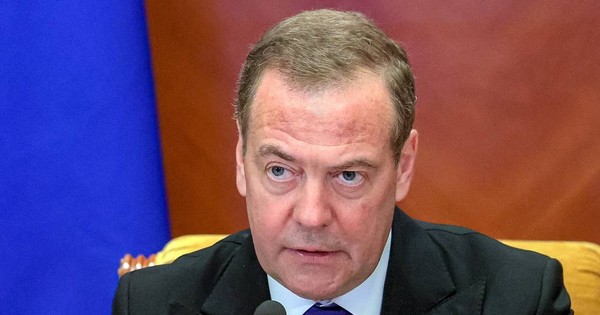 Ông Dmitry Medvedev: Nga sẽ đáp trả tối hậu thư của Ukraine bằng chiến thắng