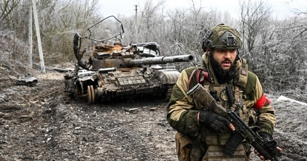 Xung đột Nga - Ukraine ngày 26/3: Giám đốc CIA nói quân đội Ukraine sẵn sàng chiến đấu bằng tay không nếu cần