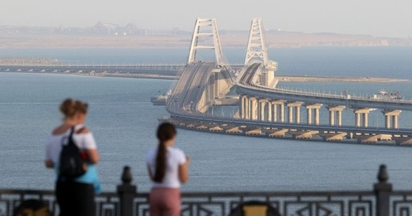 Máy bay không người lái Ukraine tấn công kho đạn Nga ở Crimea