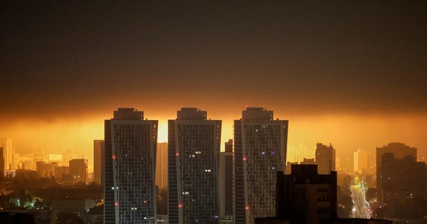 Nga, Ukraine 'ăn miếng trả miếng' bằng máy bay không người lái