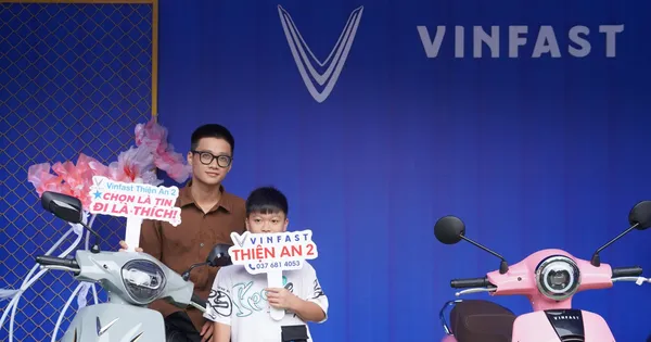 Một năm không tốn tiền sạc, công nhân Đồng Nai tranh thủ 'lên đời' xe máy VinFast