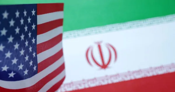 Mỹ trừng phạt 22 công ty liên quan đến Iran