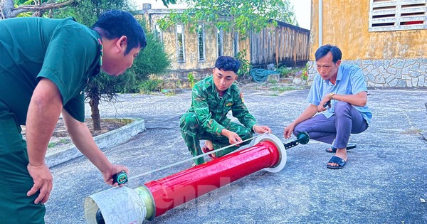Ngư dân Quảng Ngãi phát hiện vật thể lạ trôi dạt trên biển