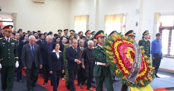 Trang nghiêm lễ viếng nguyên Chủ tịch nước Trần Đức Lương tại quê nhà Quảng Ngãi