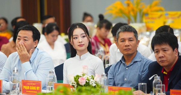 Gần 200 đại biểu dự Hội thảo ‘Đưa công nghiệp văn hóa thành đòn bẩy để du lịch Ninh Bình cất cánh’