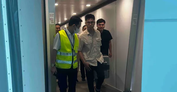 Chuyến bay từ TPHCM vận chuyển trái tim đặc biệt tới bệnh nhân ở Huế