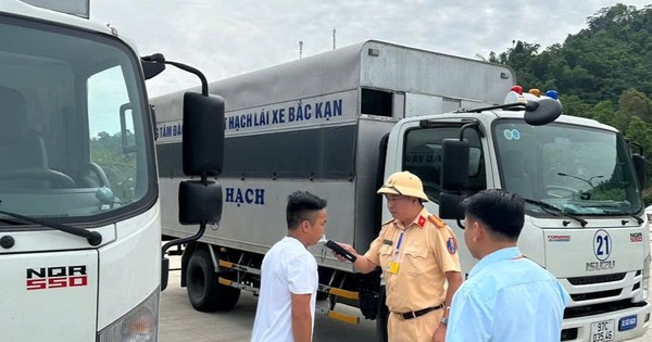 Công an tỉnh Bắc Kạn lần đầu tổ chức thi sát hạch lái xe