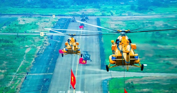 Hợp luyện các khối diễu binh, diễu hành Lễ kỷ niệm 50 năm Ngày Giải phóng miền Nam, thống nhất đất nước