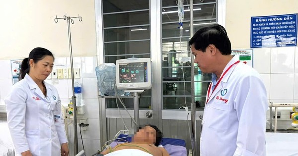 Mang súng bắn bạn nhậu nhập viện