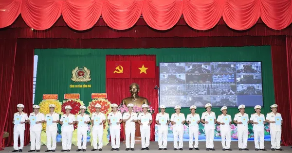 Công bố quyết định của Bộ trưởng Bộ Công an về công tác cán bộ