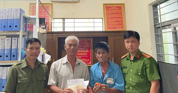 Nhặt được tiền vàng, lão nông trả lại người đánh rơi