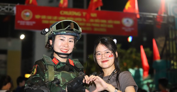 Khoảnh khắc đẹp buổi sơ duyệt diễu binh, diễu hành cấp Nhà nước chào mừng đại lễ 30/4