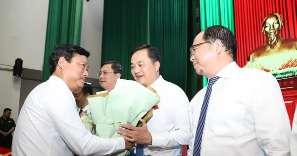 Thành lập 15 cơ quan chuyên môn thuộc UBND TPHCM mới