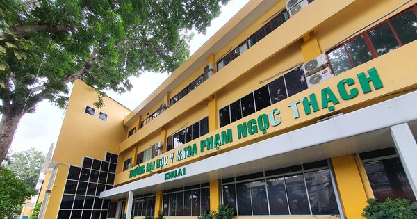 Cảnh cáo, cho thôi chức Hiệu trưởng Trường ĐH Y khoa Phạm Ngọc Thạch