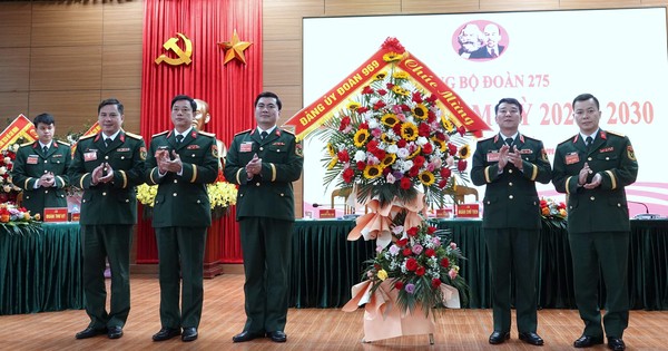 Đoàn 275 phải thực sự tiêu biểu về điều lệnh trong toàn quân
