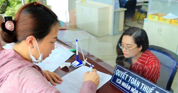 Sắp xếp lại cơ quan thuế: 'Người theo việc'