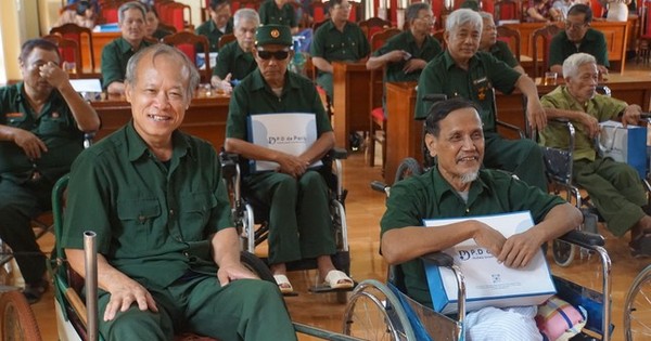 Yêu cầu đảm bảo chính sách với người có công dịp 50 năm giải phóng miền Nam