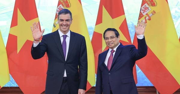 Việt Nam – Tây Ban Nha ra Tuyên bố chung về kết quả chuyến thăm của Thủ tướng Pedro Sánchez