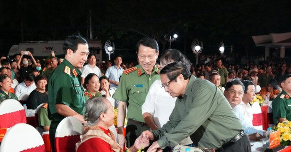 Thủ tướng Phạm Minh Chính dự chương trình nghệ thuật 'Ký ức để lại'