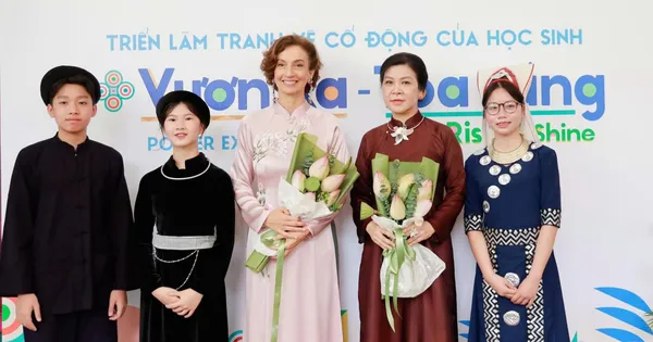 Phu nhân Ngô Phương Ly cùng Tổng giám đốc UNESCO dự triển lãm đặc biệt