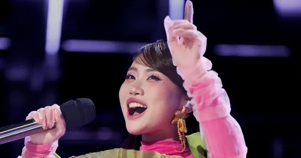 'Cơn sốt' Bóng phù hoa