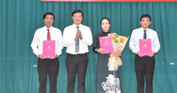 Công bố quyết định của Ban Thường vụ Tỉnh ủy Đồng Tháp về công tác tổ chức và cán bộ