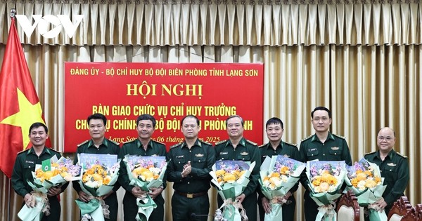 Bản tin 8H: Thực hiện quyết định về công tác cán bộ của Bộ Quốc phòng