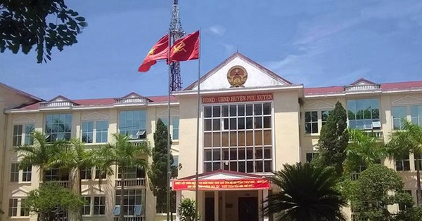 Bản tin 8H: Tạm đình chỉ công tác 2 chủ tịch UBND xã ở Hà Nội
