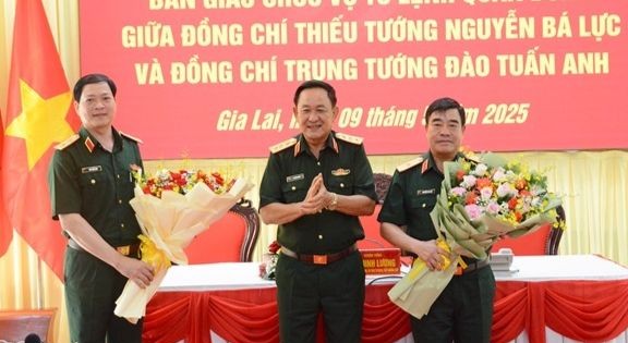 Bản tin 8H: Triển khai quyết định nhân sự của Thủ tướng Chính phủ và Bộ Quốc phòng