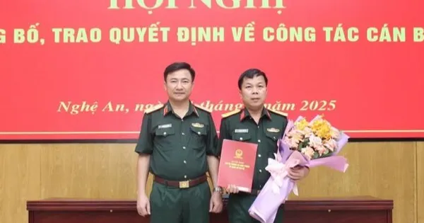 Bản tin 8H: Bộ Chỉ huy quân sự thành phố Huế có tân Chính ủy