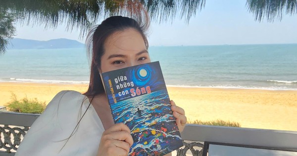 Cay với 'Giữa những con sóng'