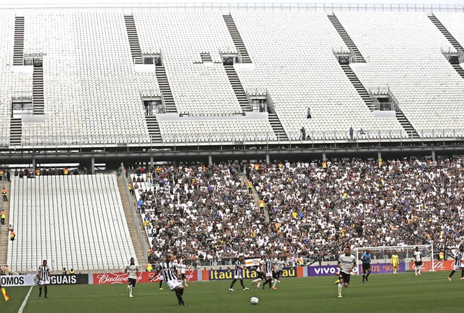 Sân khai mạc World Cup chưa được cấp phép an toàn đầy đủ Khán đài lắp thêm chưa được cấp phép an toàn