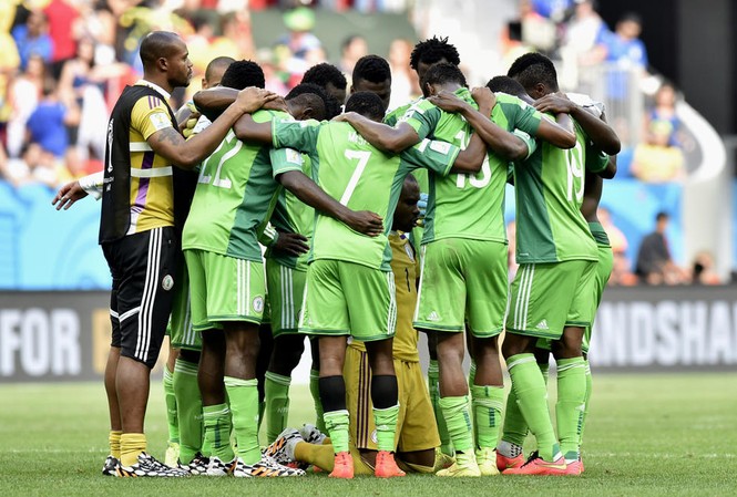 Vì sao FIFA áp lệnh cấm vận với bóng đá Nigeria? Nigeria lọt vào vòng hai, nhưng Chủ tịch LĐBĐ nước này bị bắt ngay khi về nước