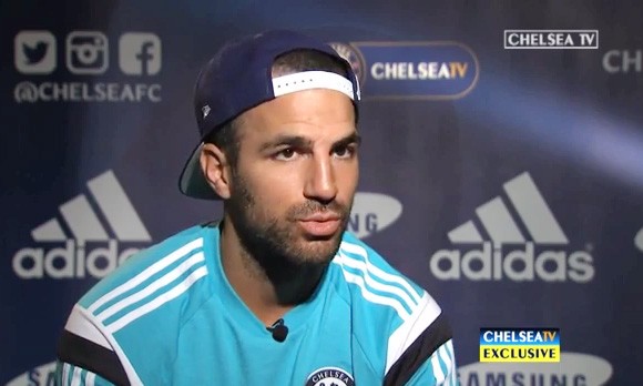 Bỏ xem con trai thi đấu, Mourinho đi thuyết phục Fabregas Fabregas