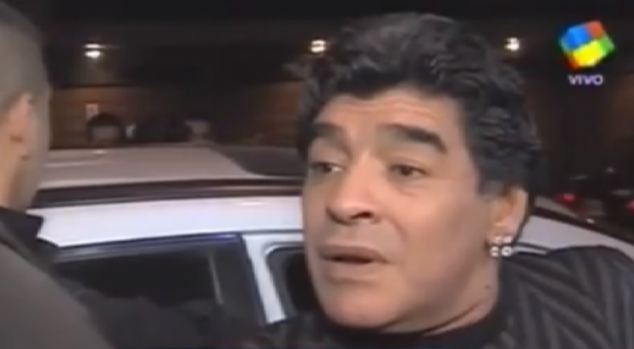 Rượu và ma túy đang làm Maradona lú lẫn Maradona giờ nói năng chậm và khó diễn đạt.