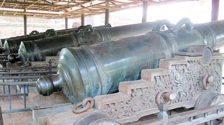 Lạ lùng những ông thần súng Lạ lùng những ông thần súng