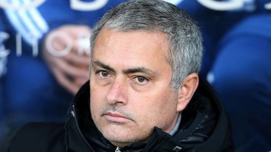Cổ động viên Arsenal chơi xỏ Jose Mourinho Mưu mẹo như HLV Mourinho cũng có lúc bị fan Arsenal chơi xỏ.