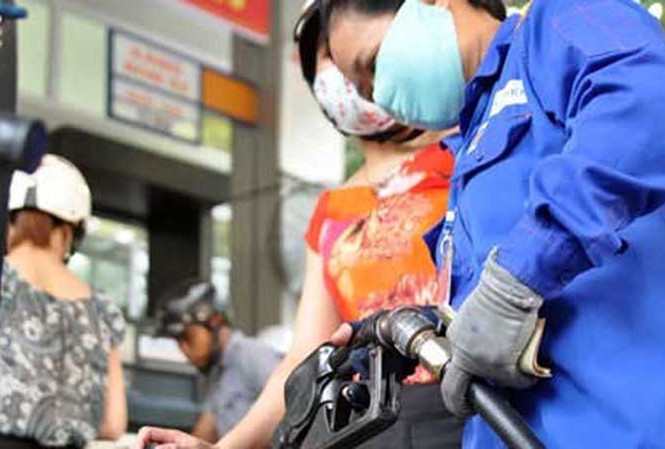 Bộ Tài chính yêu cầu giảm giá dầu diezel Bộ Tài chính yêu cầu giảm giá dầu diezel