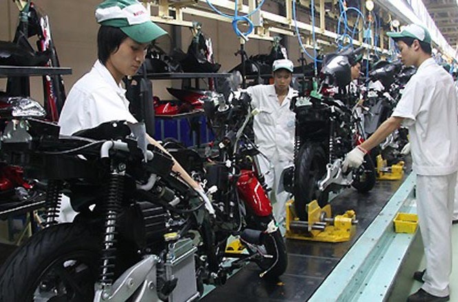 Xe máy Việt: Muốn sống thì... xuất ngoại Ngoài vai trò là thị trường lớn thứ 4 trên thế giới thì Việt Nam cũng là quốc gia có ngành sản xuất xe máy thuộc top đầu. Ảnh: Đức Thọ.