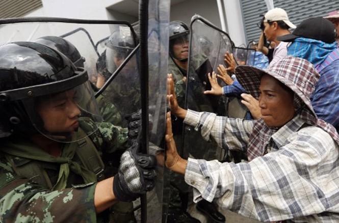 Đánh bom ở Thái Lan, 3 người chết Những người nông dân Thái Lan tham gia biểu tình chống chính phủ.