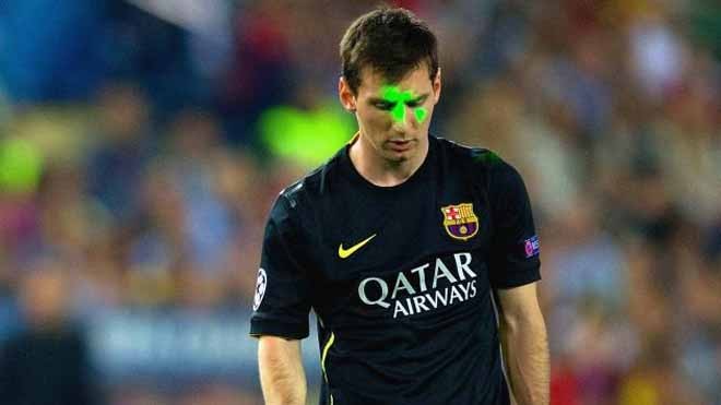 Messi bị nghi không đá hết sức vì bất mãn với Barca Messi không ghi được bàn nào trong cả năm lần gặp Atletico mùa này (Nguồn: Getty).