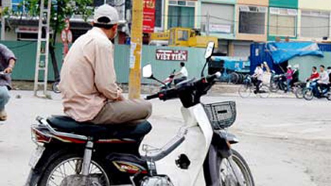 Chiêu bẫy tình của 'nữ quái' chuyên lừa cánh xe ôm Không ít lái xe ôm mắc cùng một bẫy. Ảnh minh họa.