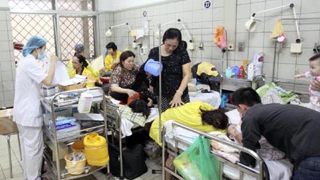 Bệnh nhi chết do sởi tiếp tục tăng nhưng Bộ Y tế vẫn chưa công bố dịch Số ca mắc sởi gia tăng và tiếp tục có thêm các tử vong liên quan đến sởi nhưng cơ quan chức năng cho rằng, dịch sởi vẫn trong tầm kiểm soát. Ảnh: Ngọc Thắng